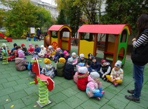 W poszukiwaniu skarbów w ogrodzie przedszkolnym